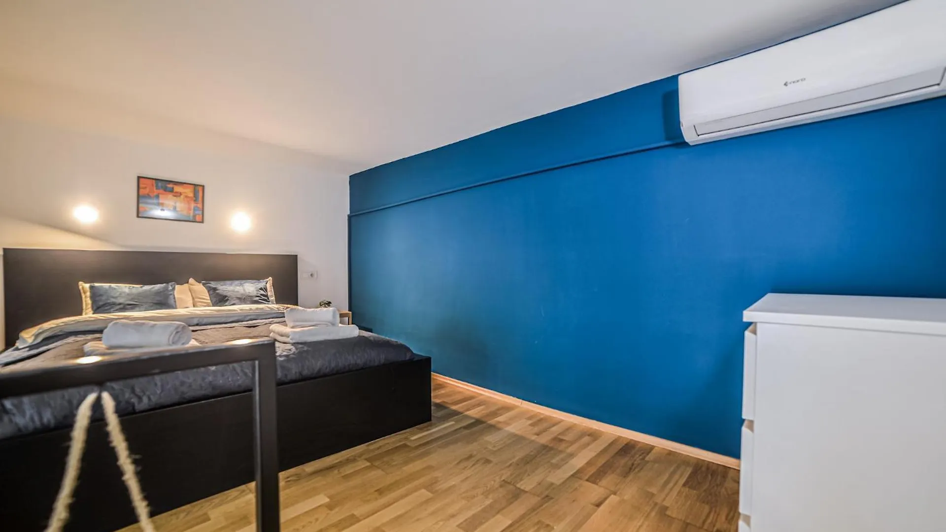 Dazzling Dob Apartment Budapest Hungary